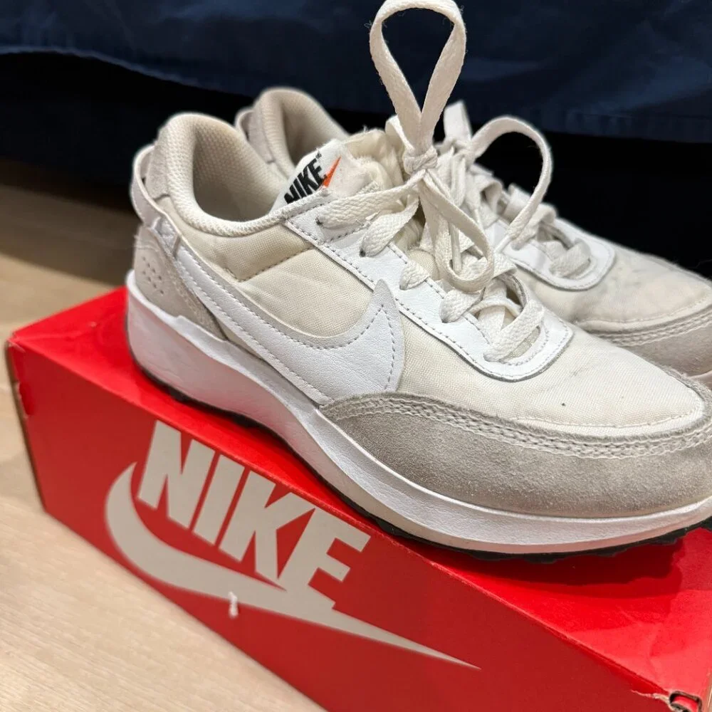 Nike Waffle Debut size 5